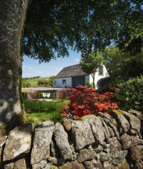Stylish 2 bedroom Cottage near Glasgow Airport